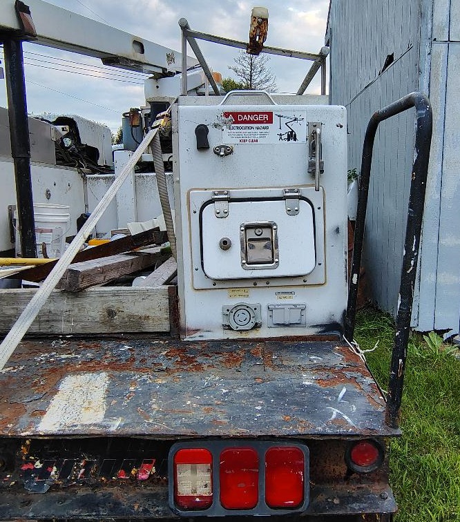 2001 CHEVROLET 3500 - Image 19